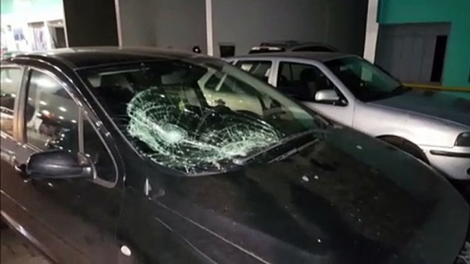 Pedestre sofre vários ferimentos ao ser atropelado por carro na Rua Jorge Lacerda