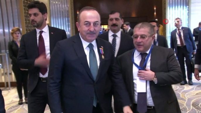 - Dışişleri Bakanı Çavuşoğlu, Azerbaycan’da- Dışişleri Bakanı Çavuşoğlu, Azerbaycanlı ve Kırgız mevkidaşları ile görüştü