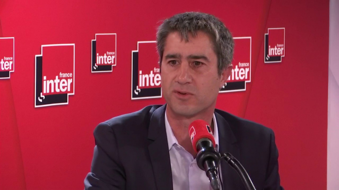 François Ruffin (LFI) sur l'écologie : "On ne s'en sortira pas par des petits gestes, il faut des lois. Mais je ne méprise pas le petit geste, il faut des liens entre les deux"