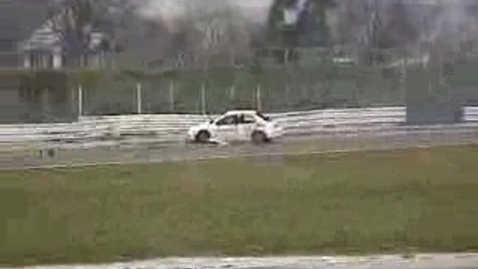 Mitsubishi Lancer Evo VII crash vs LOTUS Elise vs PORSCHE