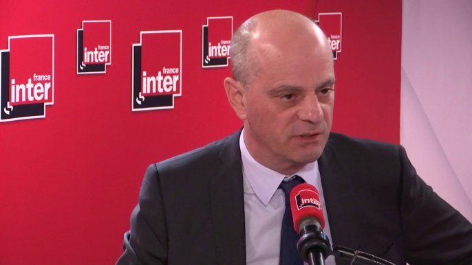 Jean-Michel Blanquer, ministre de l'Éducation nationale, sur la compensation de la réforme des retraites chez les enseignants : "On ne peut pas lâcher de chiffres comme ça (...). Ce sera surtout des primes, c'est LE sujet sur lequel il y a du retard"