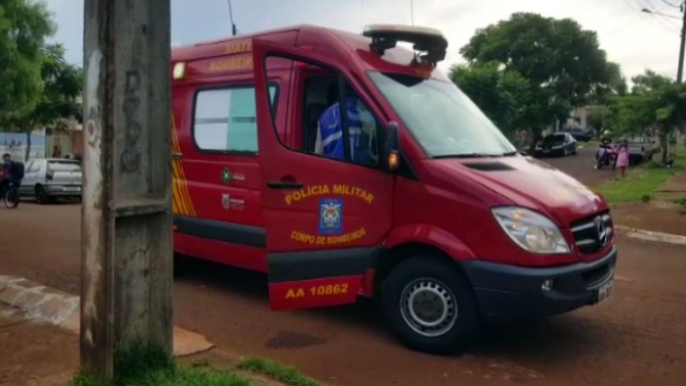 Jovem quebra o braço após sofrer queda no Bairro Sanga Funda