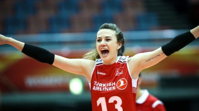 Meryem Boz kimdir? Milli voleybolcu Meryem Boz kimdir? Meryem Boz kaç yaşında, nereli? Meryem Boz boyu kaç, kilosu kaç?