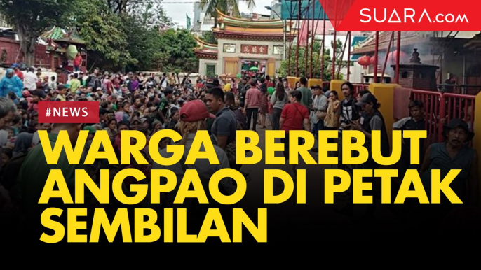 Tahun Baru Imlek, Warga Berebut Angpao di Petak Sembilan