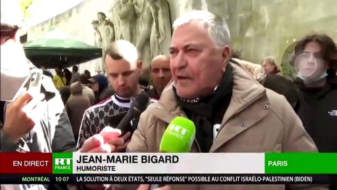 Jean-Marie Bigard pète les plombs contre un journaliste ce week-end et compare "le pass-sanitaire" du gouvernement à "l'étoile jaune que les juifs étaient obligés de porter"