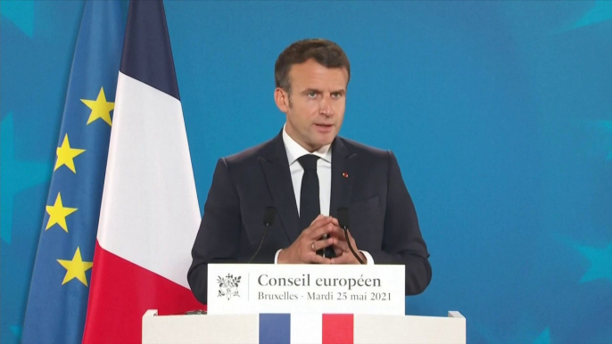 Covid-19: Emmanuel Macron veut "accélérer la mise en œuvre" d'un "certificat vert européen"