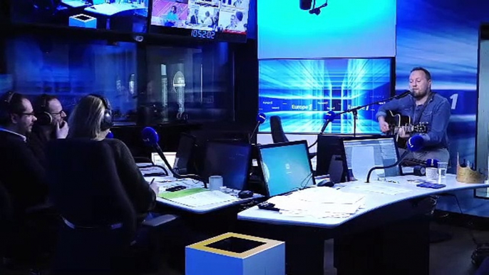 VIDÉO - Oldelaf chante "Patrick Bruel" en live sur Europe 1