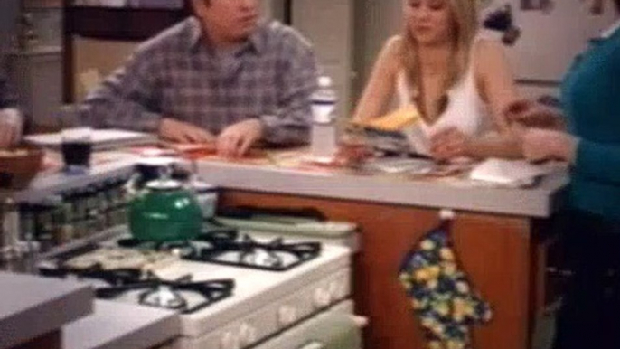 8 Simple Rules S01E24 - Queen Bees and King Bees