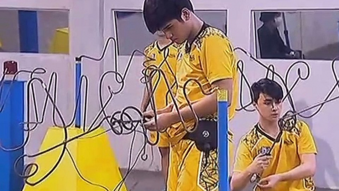 PBB7 Day 104: Edward, nauna sa pagtapos ng electric maze sa big jump challenge