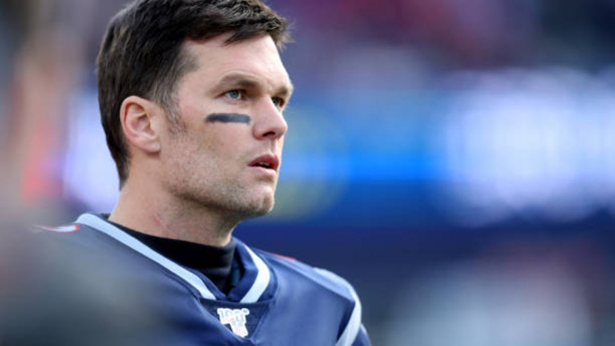 Tom Brady Officially Signs With Tampa Bay Buccaneers