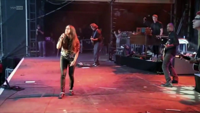 Alanis Morissette - Ironic (Live in Berlin)