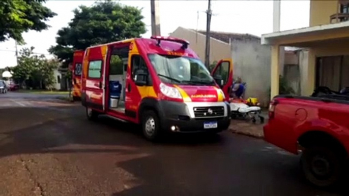 Homem fica ferido ao sofrer queda de dois metros de altura