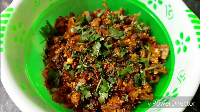 #karela #sabji,करेला प्याज की सब्जी,Karela Sabzi recipe,fried crispy bitter gourd recipe,चटपटी सब्जी