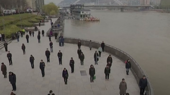 Coronavirus : Minutes de silence, drapeaux en berne, sirènes… La Chine rend hommage à ses morts