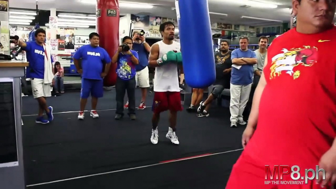 Manny Pacquiao - Thunder and Lightening on the Heavy Bag