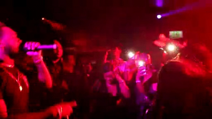 Kranium Performs Cant Believe HER  fEATURING wIZKID IN dUBLIN iRELAND