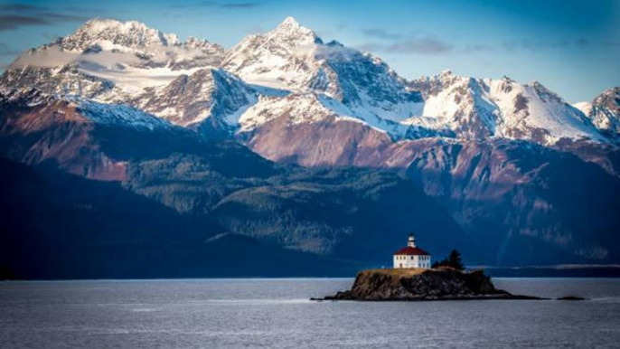 Visit All the Wonders of Alaska Without Leaving Home