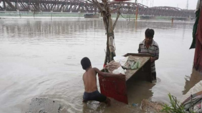 Flood alert in Delhi: Evacuation begins in low-lying areas near Yamuna