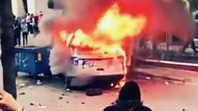 Chicago Illinois on fire police cars burning in downtown riots & looting erupt Illinois