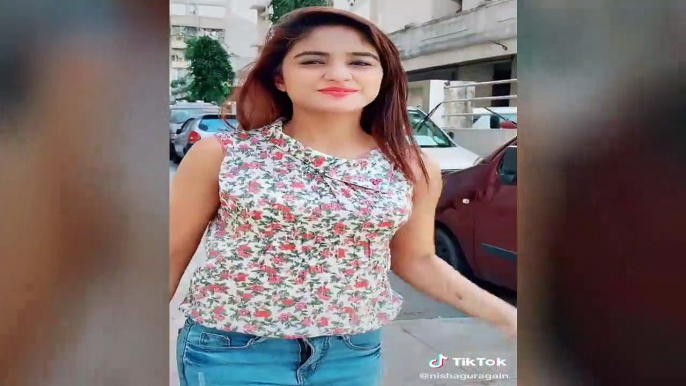 Ek dum bakwas tik tok videos, just time pass karne ke liye