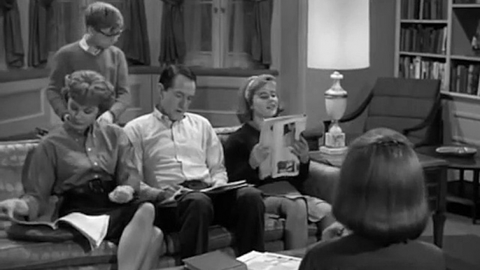 The Patty Duke Show S1E25: The Perfect Teenager (1964) - (Comedy, Drama, Family, Music, TV Series)