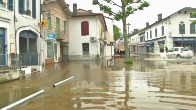 Les images des inondations dans les Landes après d'importantes intempéries