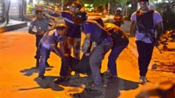 ISIS gunmen take hostages at Dhaka eatery