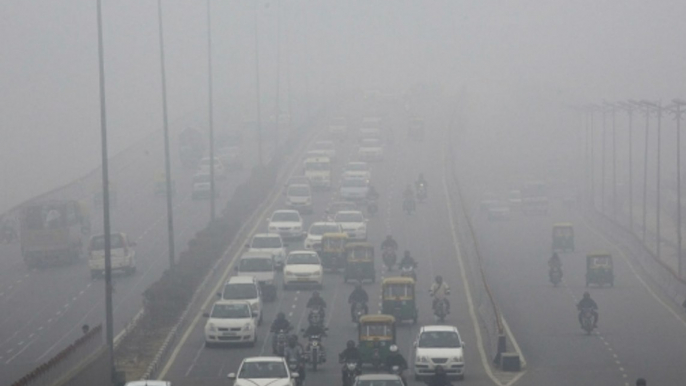 Air pollution: Smog engulfs Delhi-NCR, AQI level reaches to 393