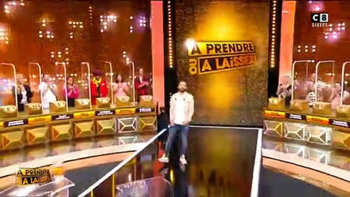 Regardez les 3 premières minutes de "A prendre ou à laisser" lancé en direct  à 20h15 sur C8 et présenté par Cyril Hanouna