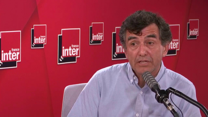 Pour Arnaud Fontanet, épidémiologiste, pendant les vacances : "Il va falloir garder en tête ce qu'on a appris les 3 derniers mois sur la façon de se protéger""