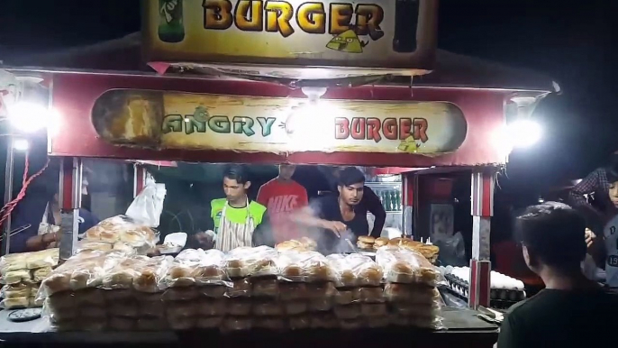 Anda Bun Kabab | Super Fast Burger Making | Street Food | Karachi | Pakistani Street food