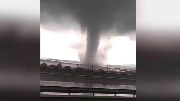 Une tornade impressionante - Istanbul