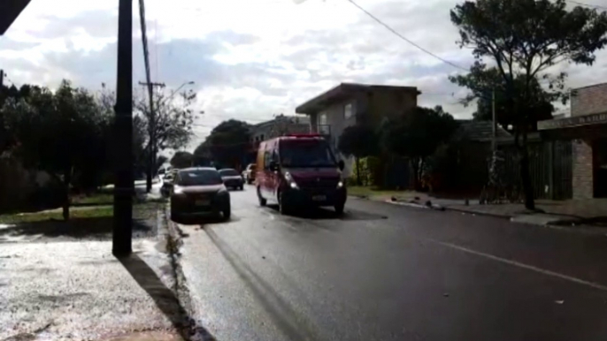 Idoso sofre luxação no ombro em queda no Bairro Esmeralda