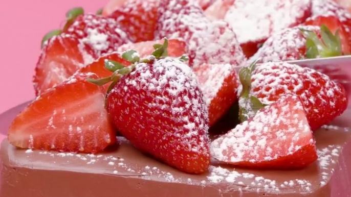 The Most Strawberry Chocolate Cake Hacks - Easy And Tasty Cake Decorating Ideas - So Easy Cake