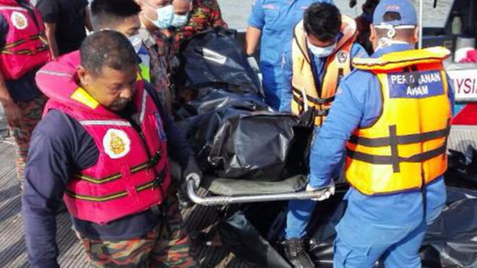 Cops retrieve body of man who fell off second Penang bridge