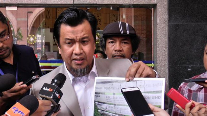 Gaum lodges report to MACC against Shafie Apdal and Dr M