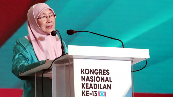 Wan Azizah bids adieu as PKR party president