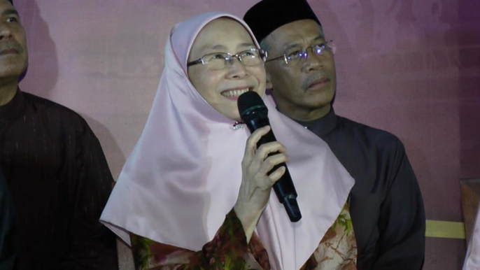 Wan Azizah: No rift between Tun M and Anwar