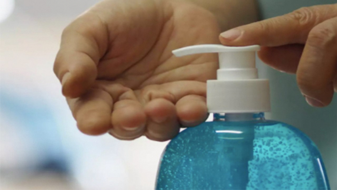 Sanitizer before eating: खाने से पहले Use करते है Hand Sanitizer तो जरूर देखें ये VIDEO | Boldsky