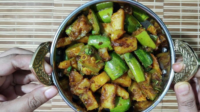 Aloo Parwal Ki Sabzi|आलू परवल की स्वादिष्ट सुखी सब्ज़ी |Parval |Aloo Parwal Fry