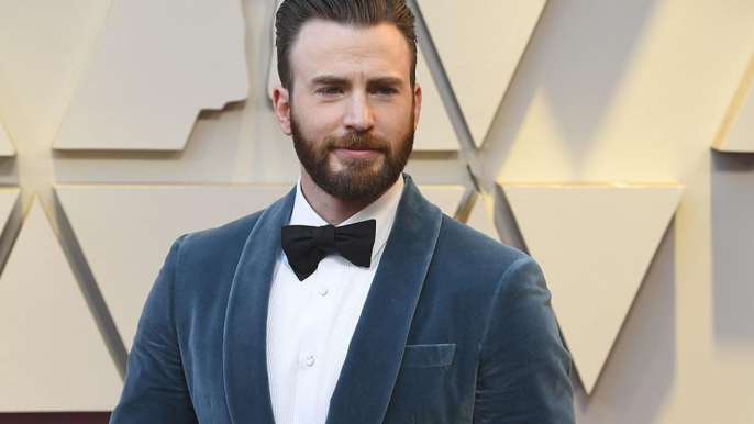 Chris Evans jokingly uses photo leak to encourage people to vote in upcoming US presidential election