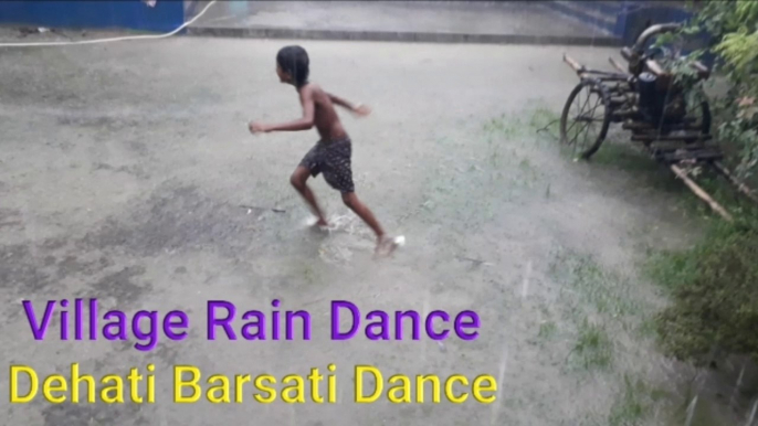 Village Rain Bath Dance / Gaon ke Bachcho ki Masti / Entertainment and Unlimited Fun