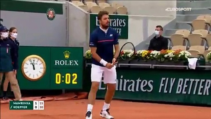 Quand un avion passe le mur du son au dessus de Roland Garros