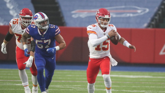 Patrick Mahomes Leads Chiefs to 26-17 Victory over Bills