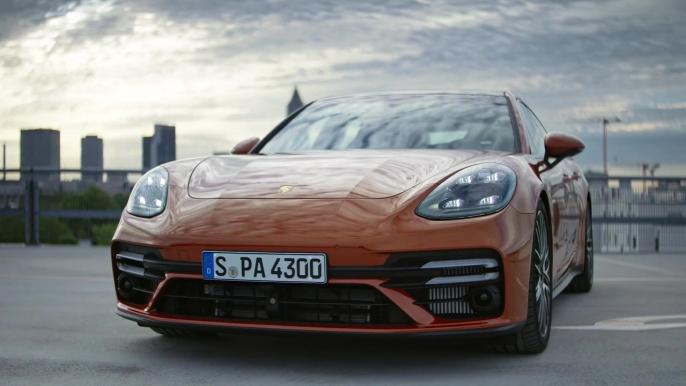 The new Porsche Panamera Turbo S Sport Turismo and Panamera 4S E-Hybrid Design