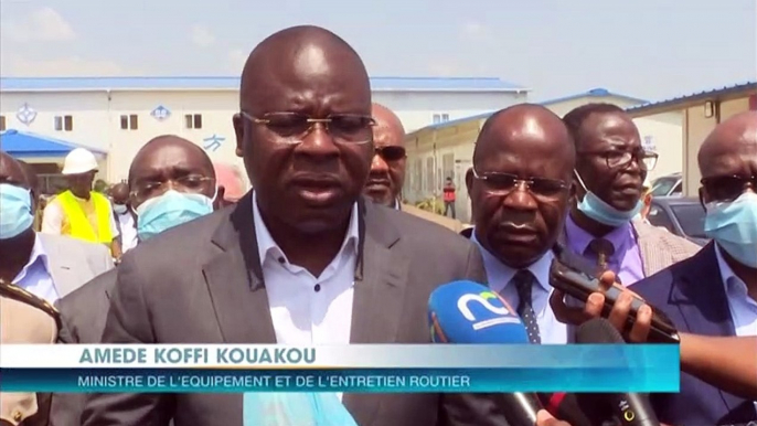 Le Ministre  Amedé Kouakou visite trois chantiers