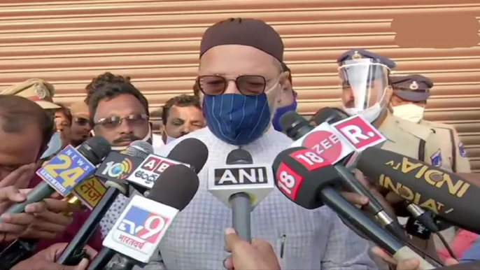 GHMC polls: AIMIM chief Asaduddin Owaisi casts his vote