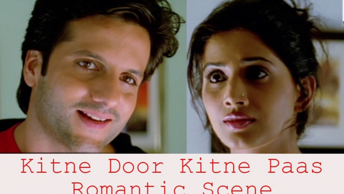 Romantic Scene | Kitne Door Kitne Paas (2002) | Fardeen Khan | Sonali Kulkarni | Tiku Talsania | Bollywood Hindi Movie Scene