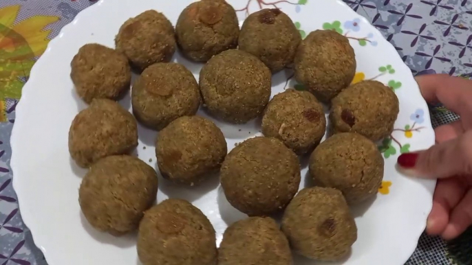 Moong dal ke Ladoo ki simple and tasty Recipe । Green moong dal ke Ladoo ki Recipe। moong ke Ladoo banane ki vidhi। ।