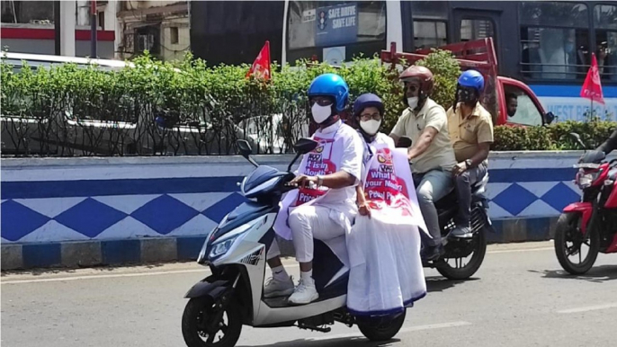 Mamata Banerjee takes electric scooter to Secretariat